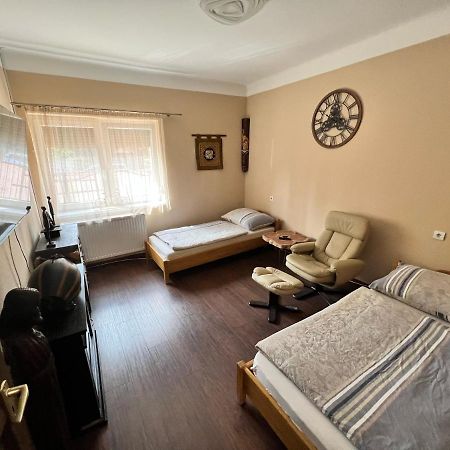 Fehér galamb apartman Gyál Esterno foto